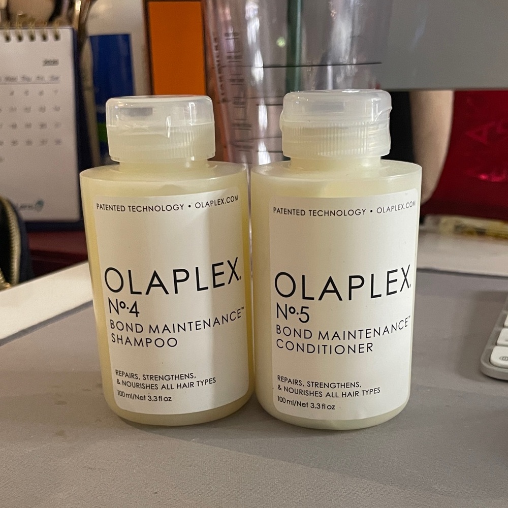 OLAPLEX No.4 Shampoo & No.5 Conditioner Duo — Cream